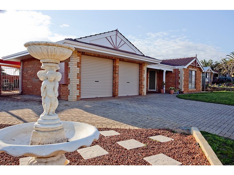 9 Canterbury Circle, Currambine WA 6028