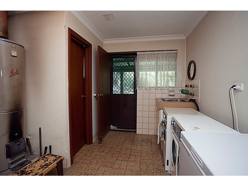 143 Tranquil Drive, Carramar WA 6031