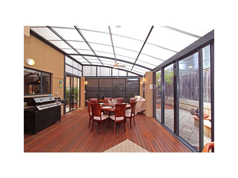 5 Fairhaven Terrace, Hillarys WA 6025