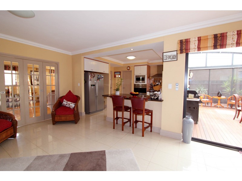 5 Fairhaven Terrace, Hillarys WA 6025