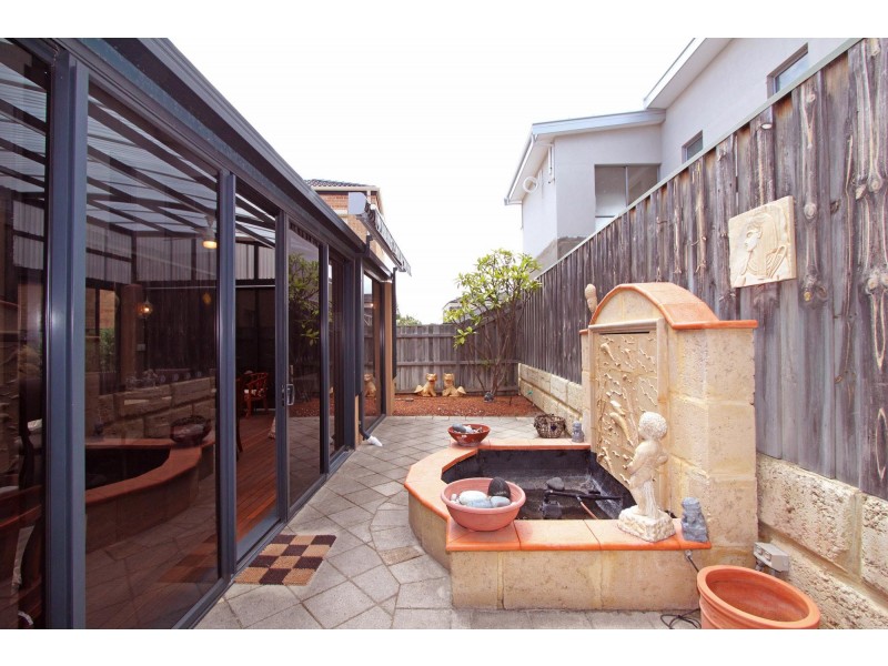 5 Fairhaven Terrace, Hillarys WA 6025