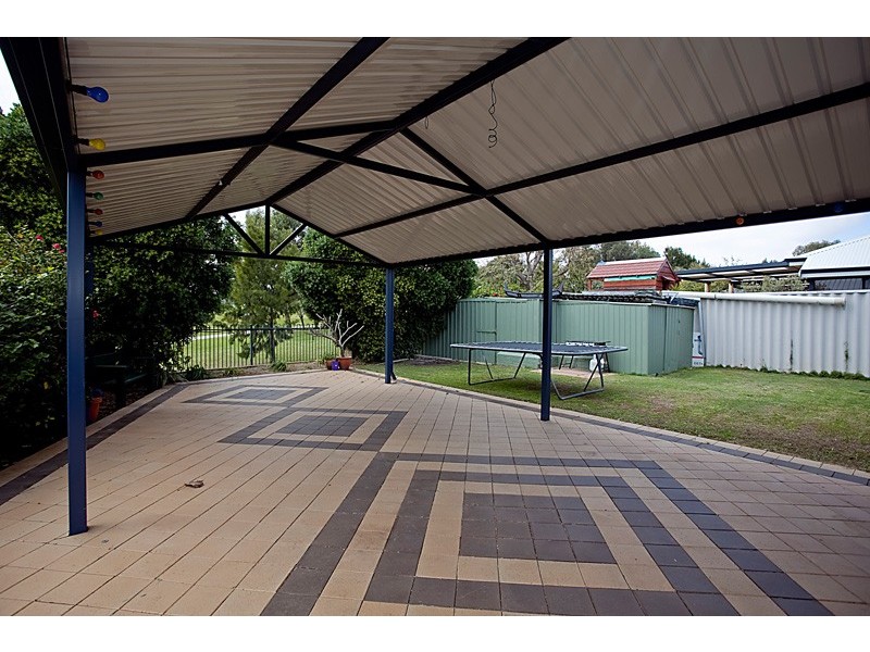 21 Stradbroke Gardens, Ridgewood WA 6030