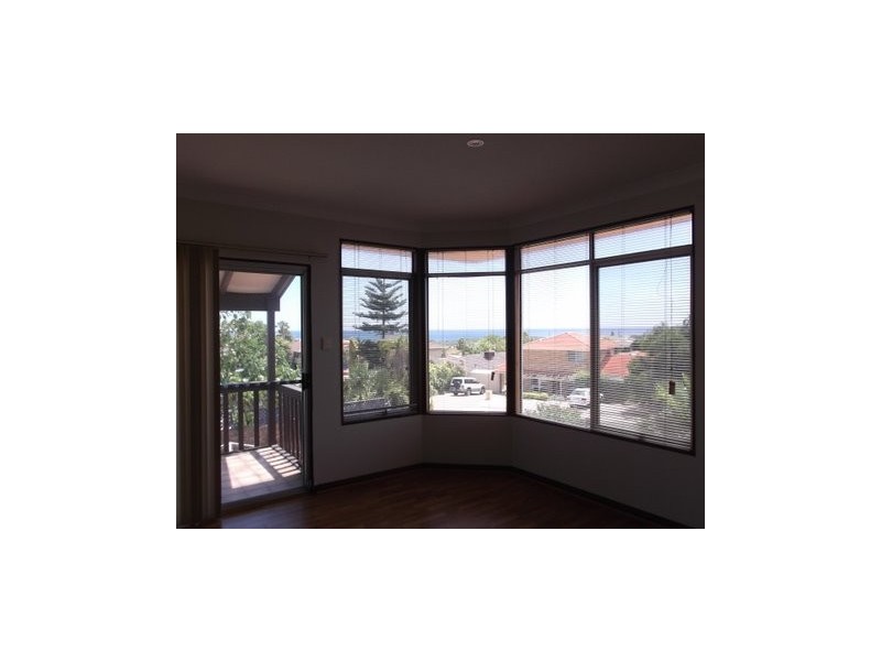 2 Bounty Place, Ocean Reef WA 6027