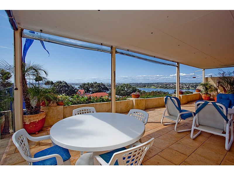 22 Woodland Loop, Edgewater WA 6027