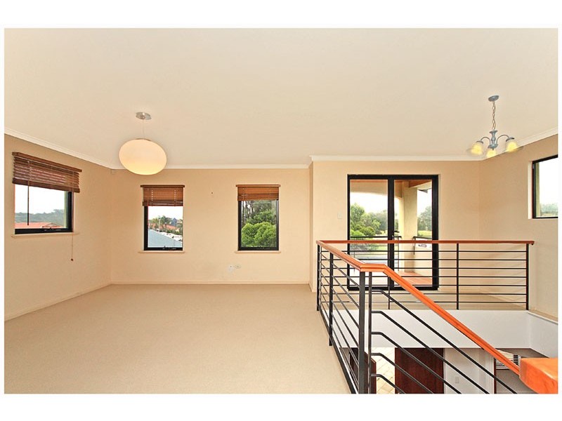 22  Angove Drive, Hillarys WA 6025