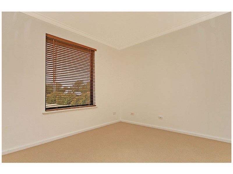 22  Angove Drive, Hillarys WA 6025