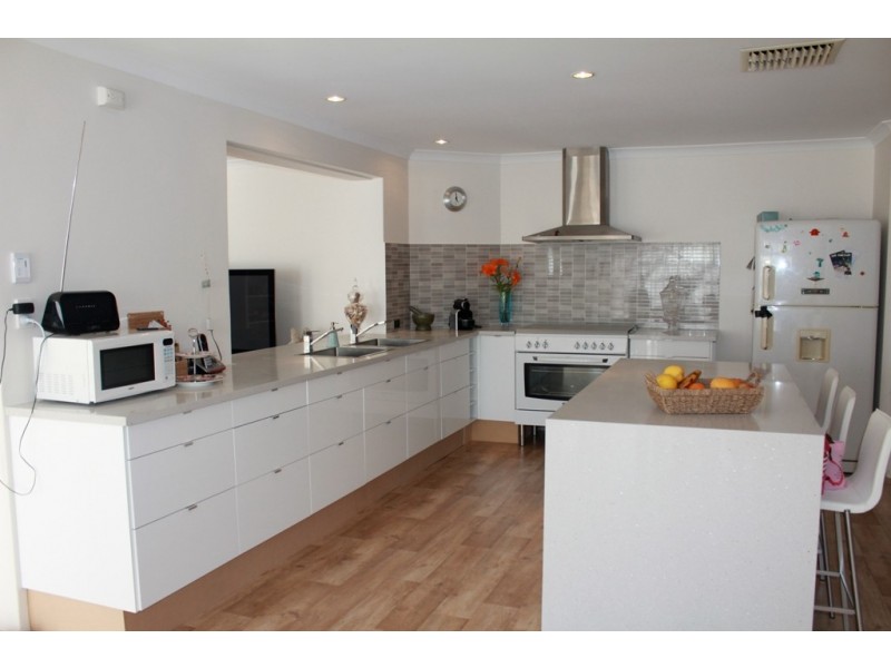 49 Caledonia Ave, Currambine WA 6028