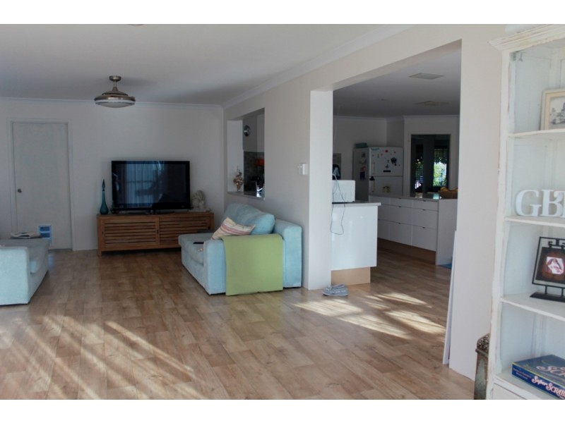 49 Caledonia Ave, Currambine WA 6028