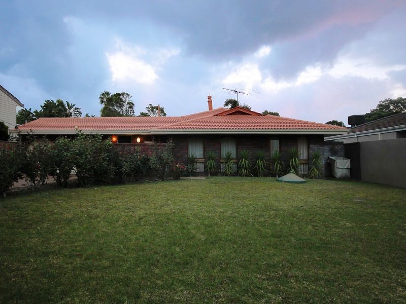 3 Chenard Street, Carine WA 6020