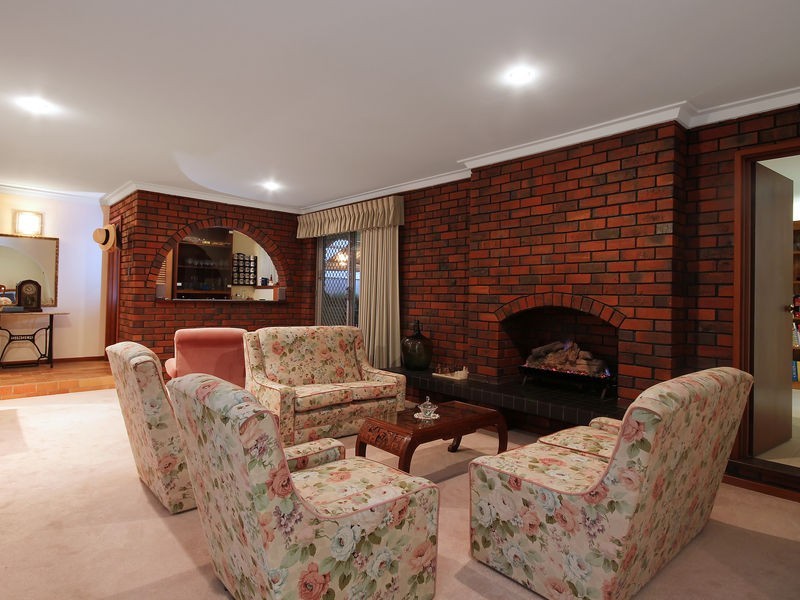 3 Chenard Street, Carine WA 6020