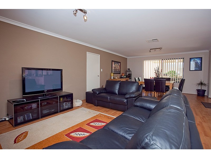 60 Clydebank Crescent, Kinross WA 6028