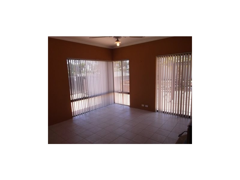 1 Sanford Ct, Heathridge WA 6027