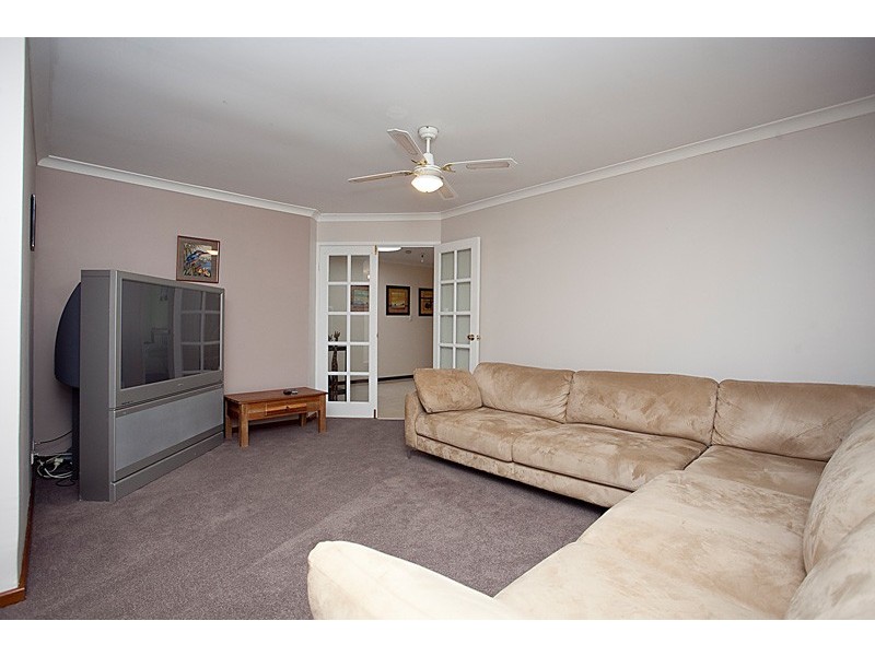 53 Trappers Drive, Woodvale WA 6026