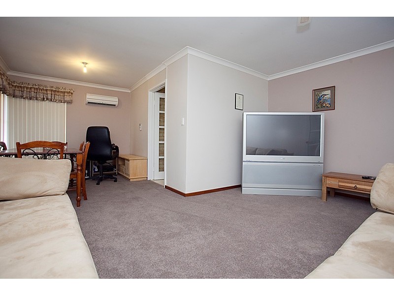 53 Trappers Drive, Woodvale WA 6026