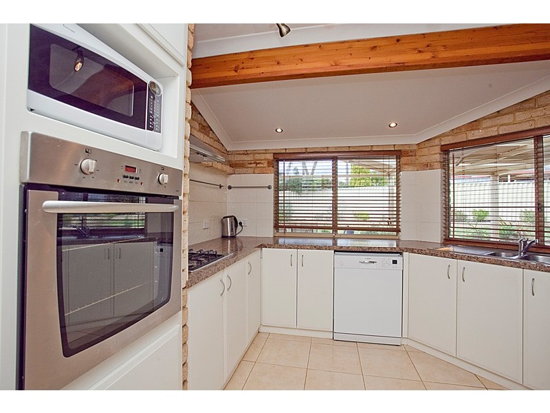 53 Trappers Drive, Woodvale WA 6026