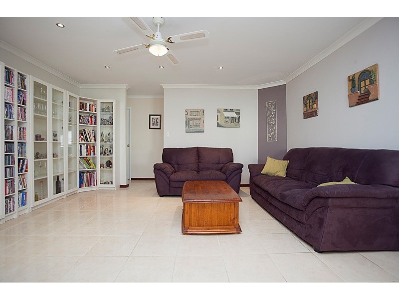 53 Trappers Drive, Woodvale WA 6026