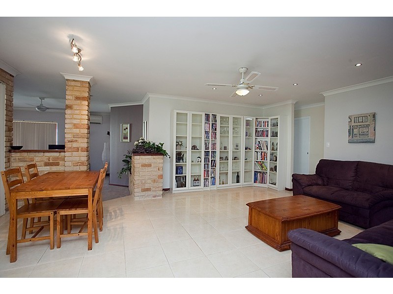 53 Trappers Drive, Woodvale WA 6026