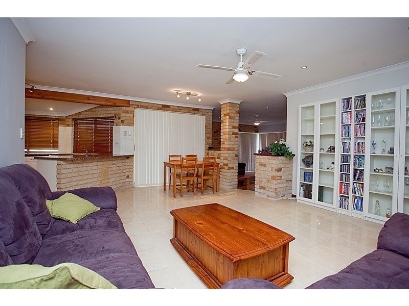 53 Trappers Drive, Woodvale WA 6026