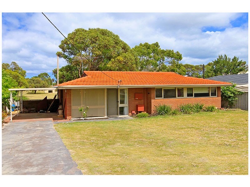 278 Camberwarra Dr, Craigie WA 6025