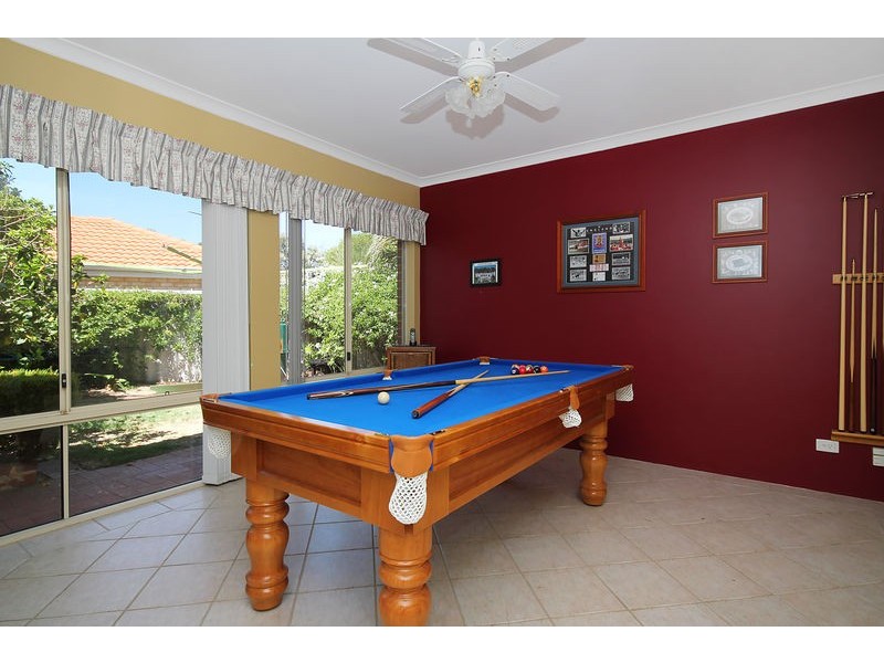 8 Dunblane Court, Kinross WA 6028