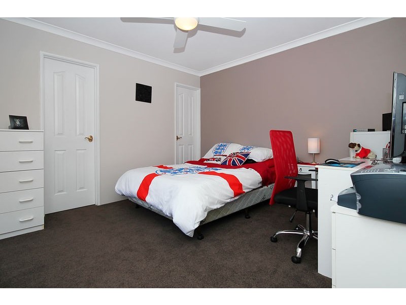 8 Dunblane Court, Kinross WA 6028