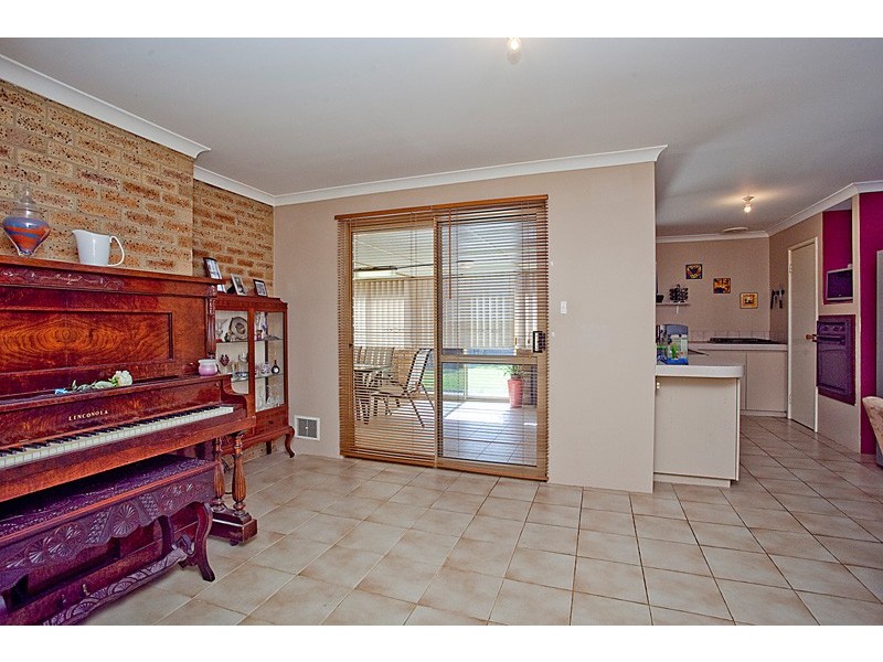 29 Turnatt Way, Wanneroo WA 6065