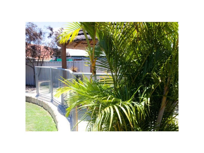 5 Ohio  Pl, Marangaroo WA 6064