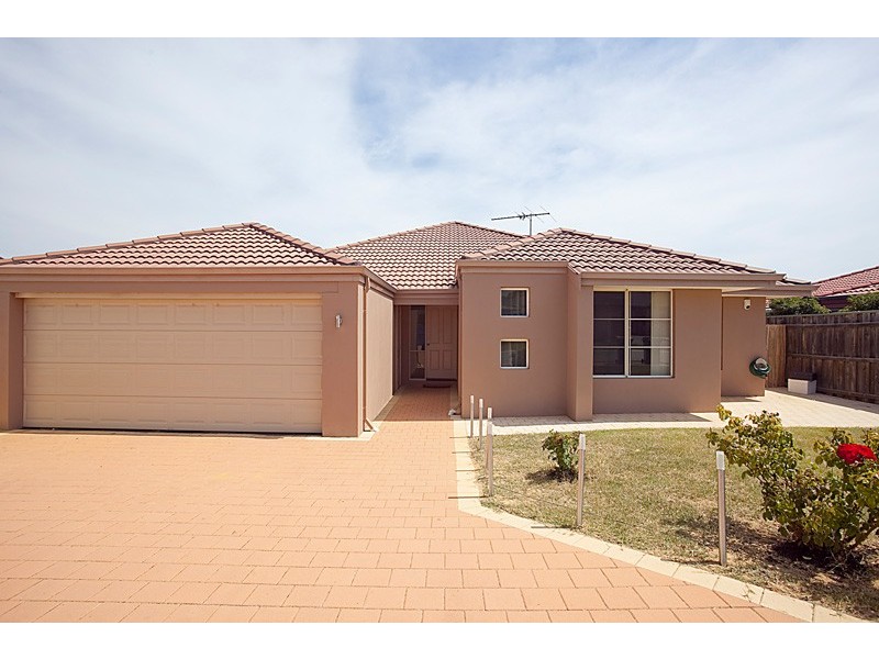 9 Charnley Link, Wanneroo WA 6065