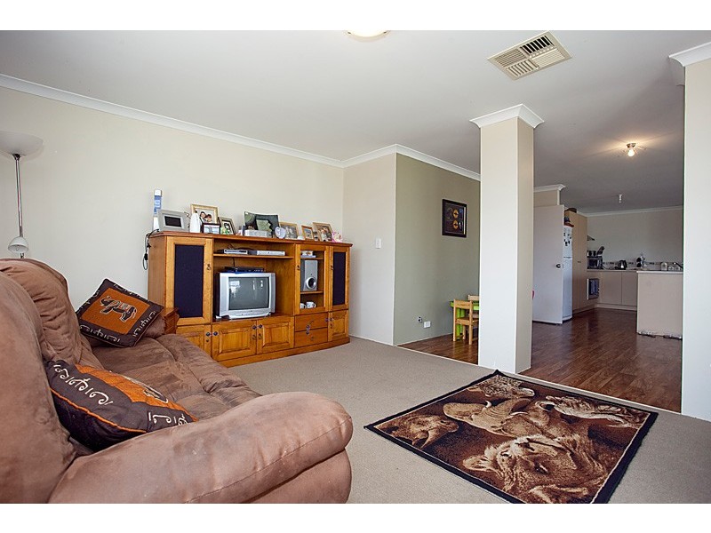 9 Charnley Link, Wanneroo WA 6065