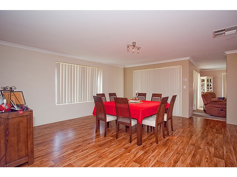 9 Charnley Link, Wanneroo WA 6065