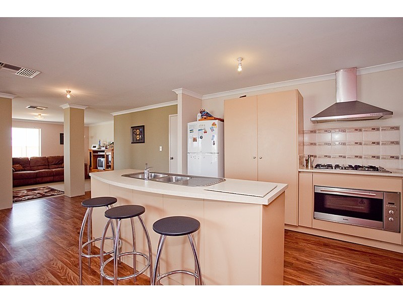 9 Charnley Link, Wanneroo WA 6065