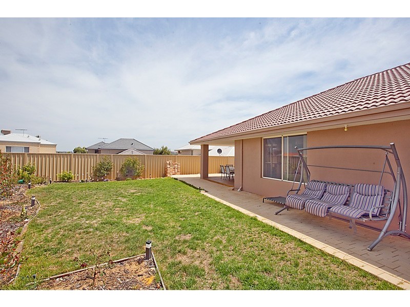 9 Charnley Link, Wanneroo WA 6065