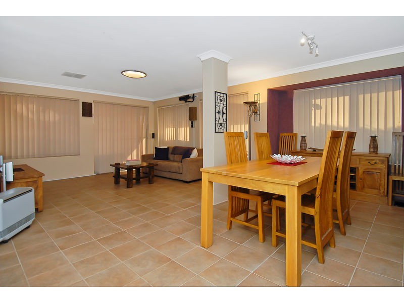 11 Soverel Close, Heathridge WA 6027