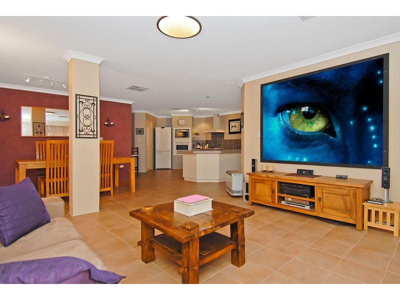 11 Soverel Close, Heathridge WA 6027