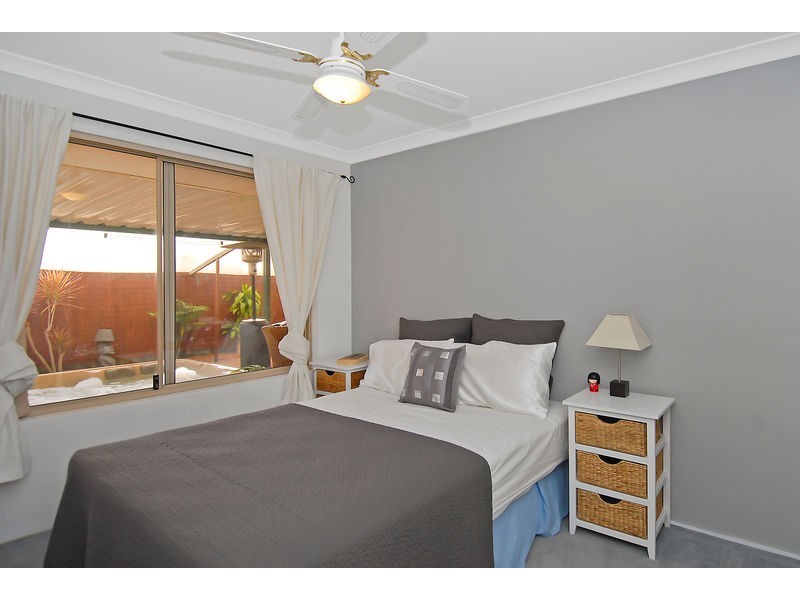 11 Soverel Close, Heathridge WA 6027