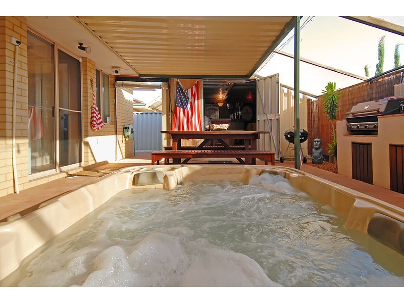 11 Soverel Close, Heathridge WA 6027