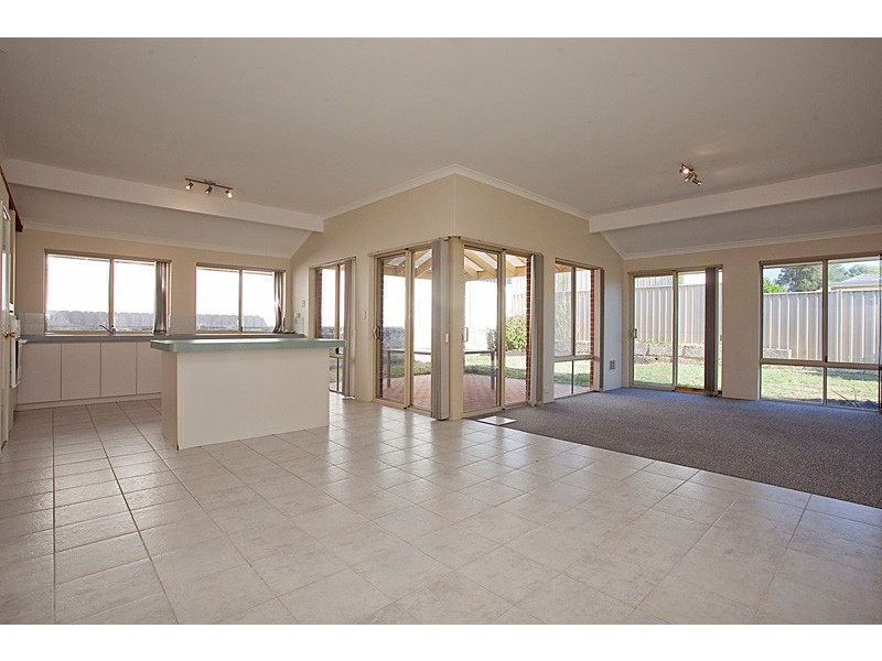 3 Thow Lane, Currambine WA 6028