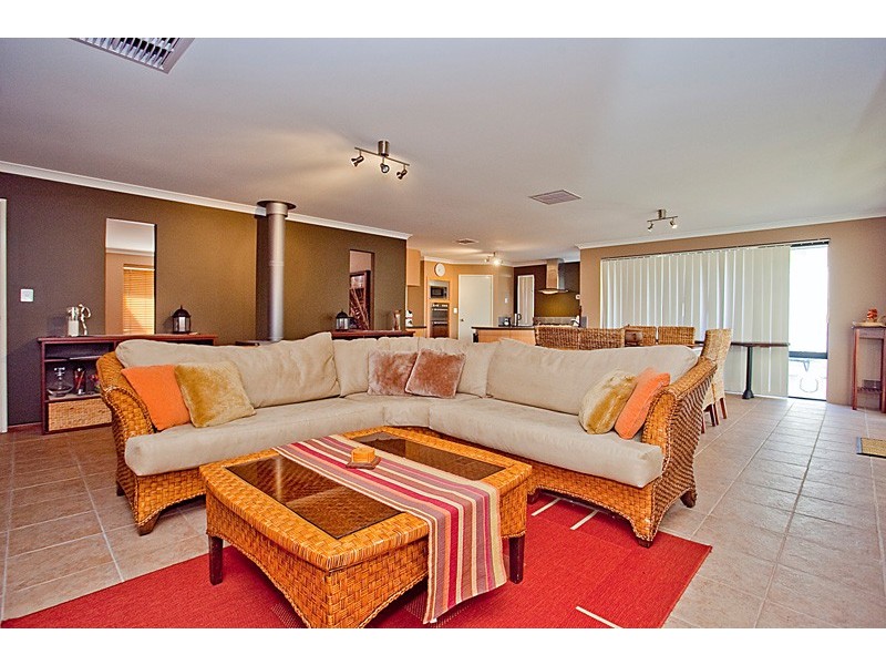 39 Donnelly Ramble, Wanneroo WA 6065