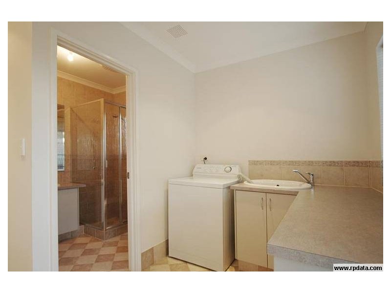 10 Gilbank Cres, Kinross WA 6028