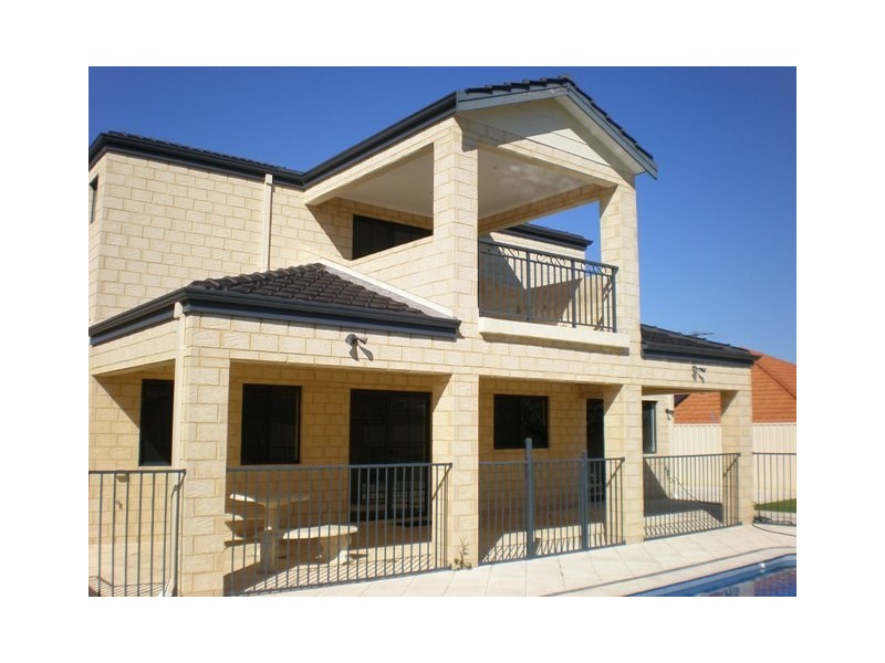 10 Gilbank Cres, Kinross WA 6028