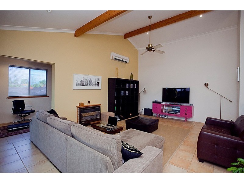 7 Tomatin Ct, Duncraig WA 6023