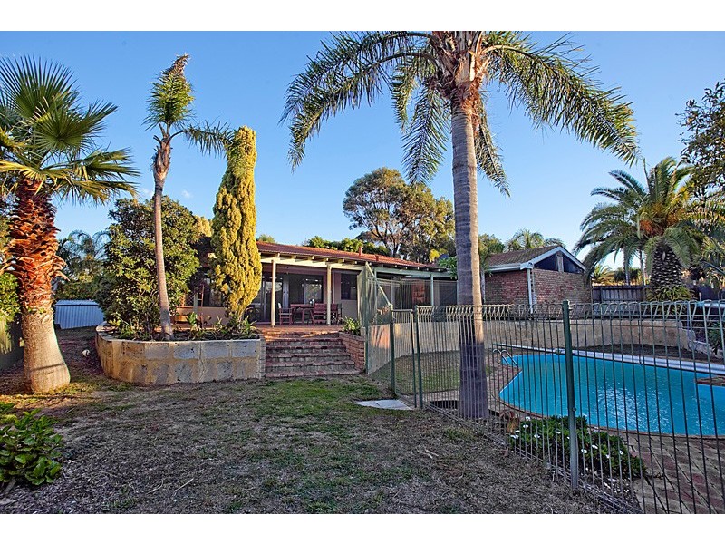7 Tomatin Ct, Duncraig WA 6023
