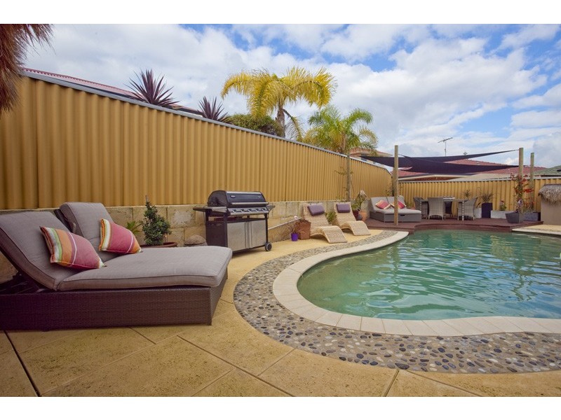 10 Spinnaker Drive, Ocean Reef WA 6027