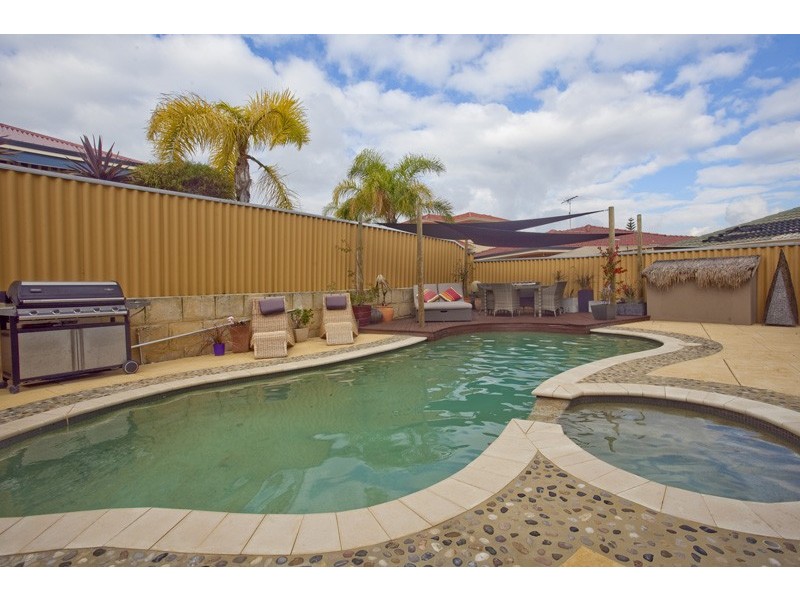 10 Spinnaker Drive, Ocean Reef WA 6027