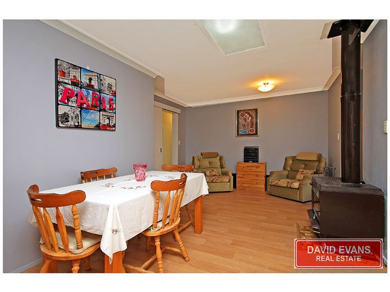 3 Cox Pl, Craigie WA 6025