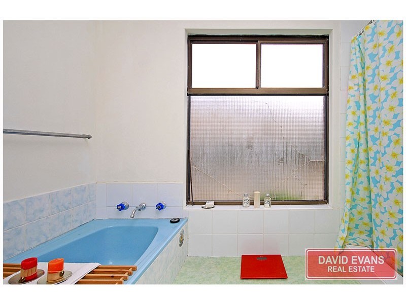 3 Cox Pl, Craigie WA 6025