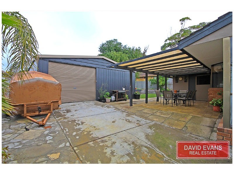 3 Cox Pl, Craigie WA 6025