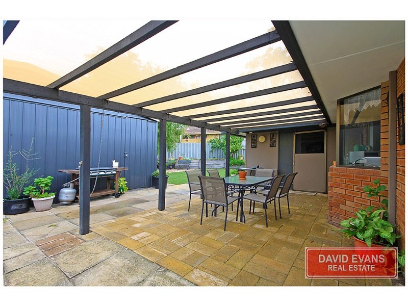 3 Cox Pl, Craigie WA 6025