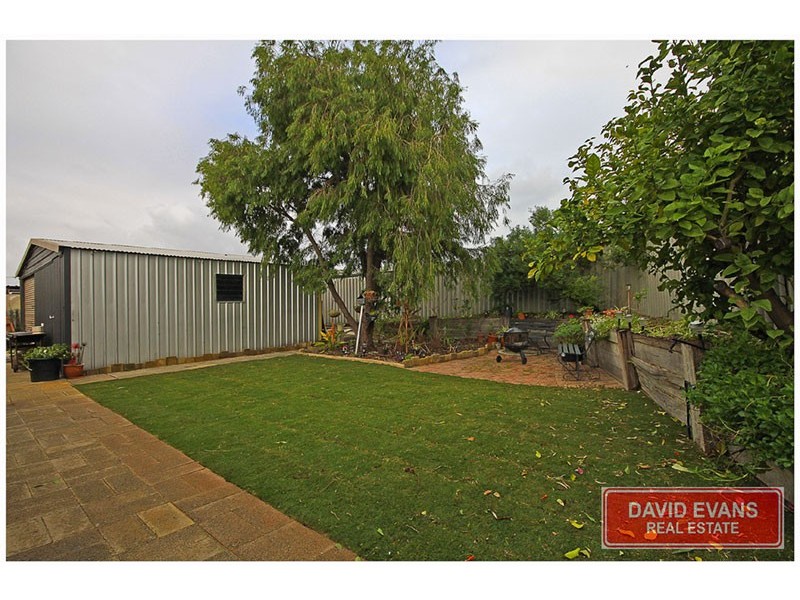 3 Cox Pl, Craigie WA 6025