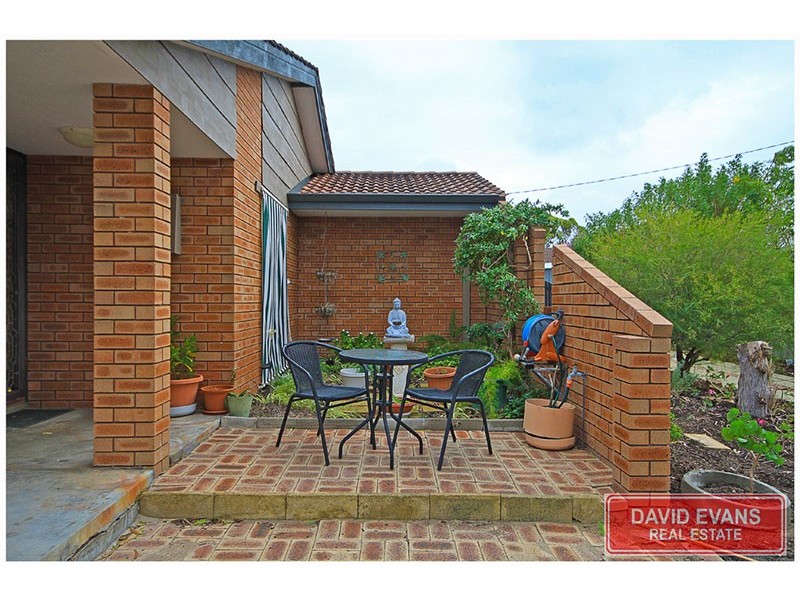 3 Cox Pl, Craigie WA 6025